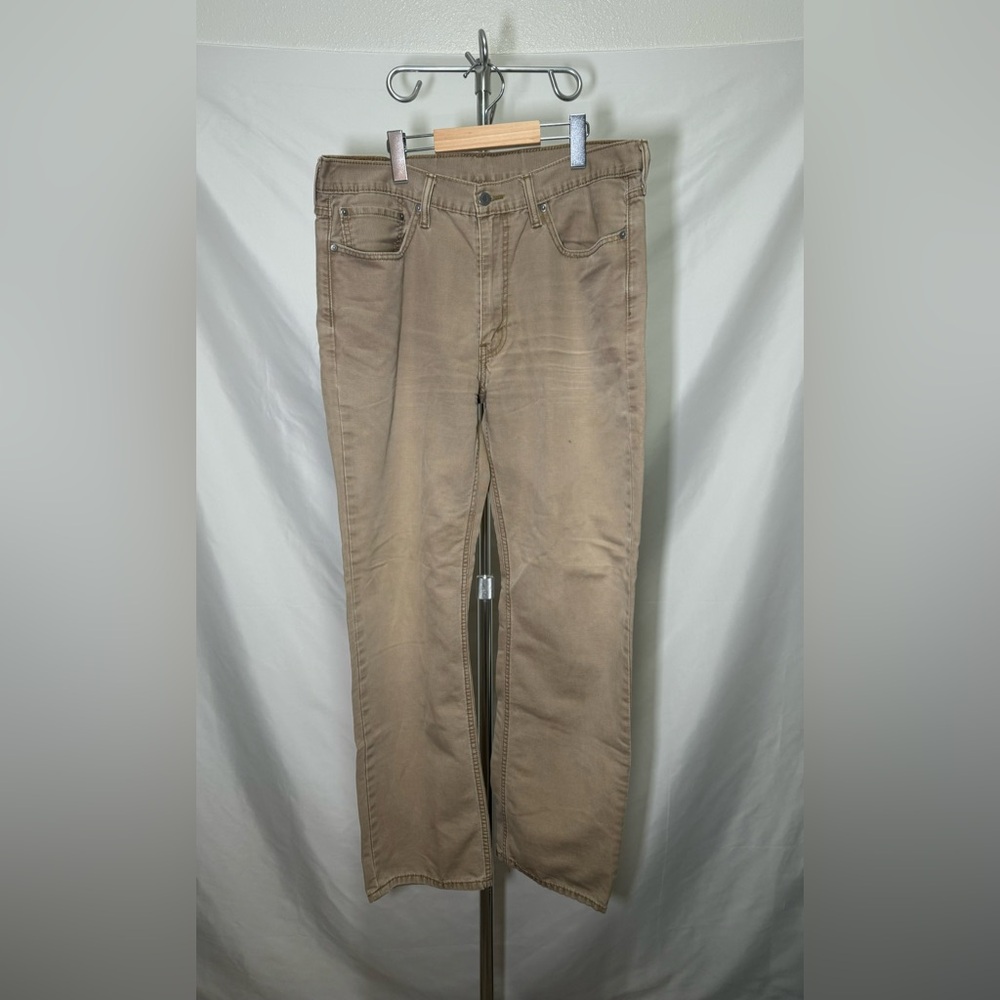 Levi’s 514 Khaki Pants